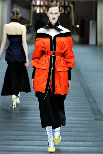 Look 13